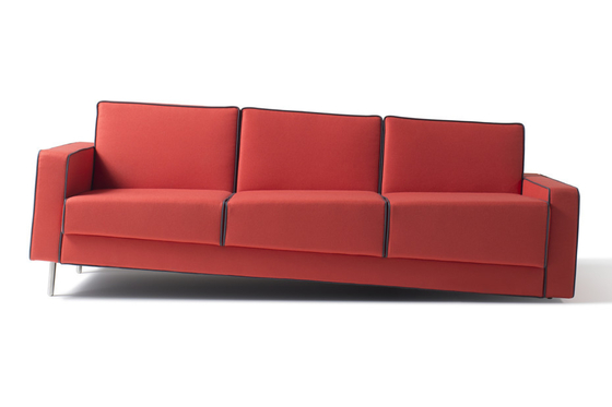 中国 金属の足のサンプル部屋の家具が付いている余暇のカッペリーニの現代古典的なソファー サプライヤー