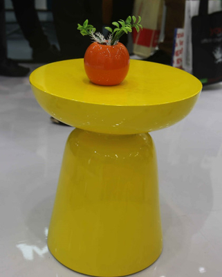 中国 黄色いArcylicの円形の金属のコーヒー テーブル小さい屋内カスタマイズ可能なSGS サプライヤー