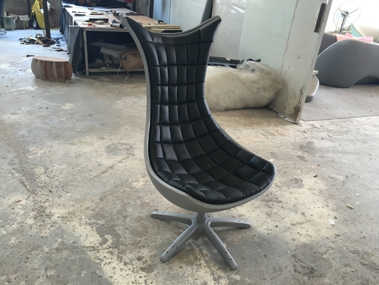 中国 黒い動物のガラス繊維の腕の椅子/居間の人魚の尾椅子 サプライヤー