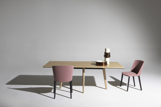 中国 Francois Rovereの居間のテーブルはカシのナットの木製の黒270 * 100 * 72cmを置きます サプライヤー