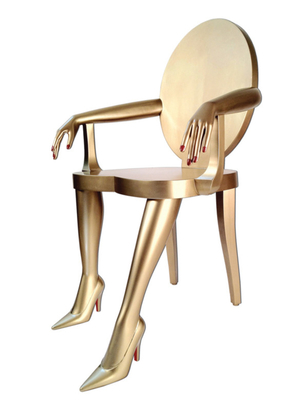 中国 切り分けられる明るい金ぱくの終わり手を搭載する金Titiのガラス繊維の腕の椅子 サプライヤー
